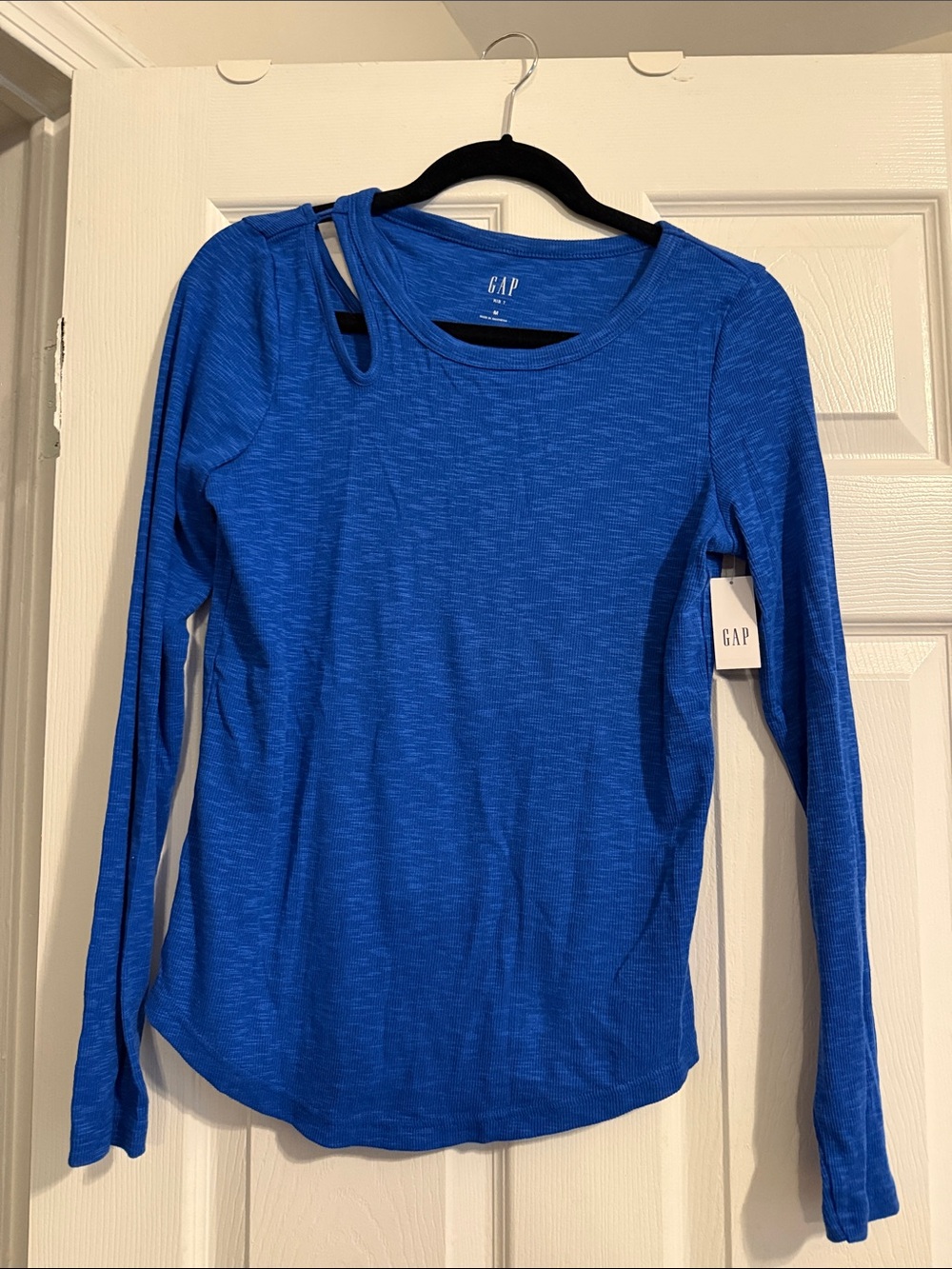 NWT GAP Long Sleeve Cutout Top in Bright Blue